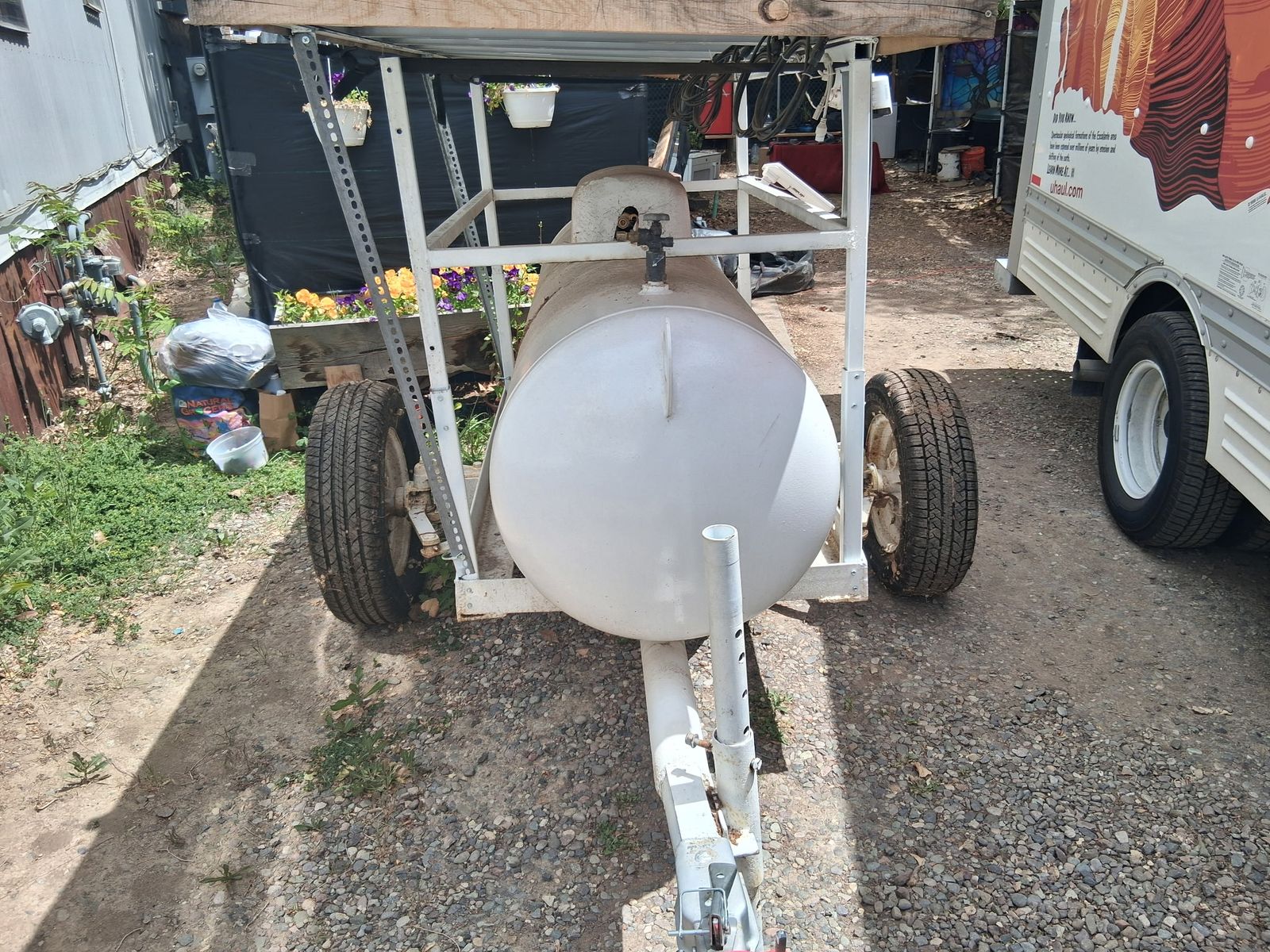 Main image 2