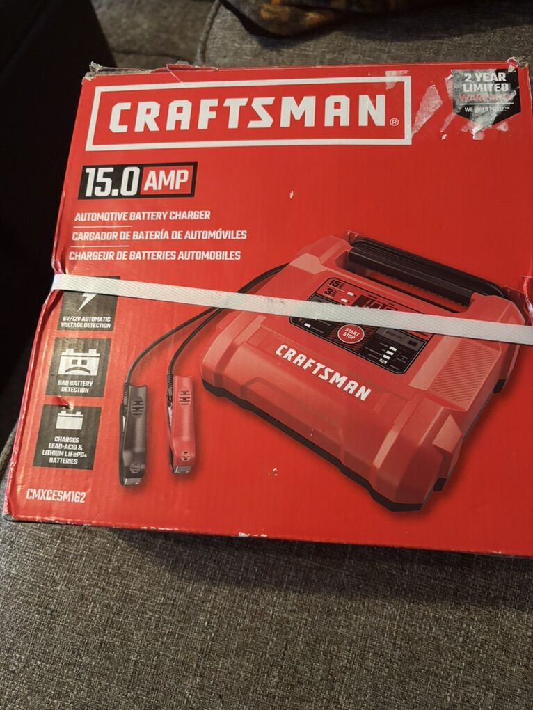 New In Beat Up Box Craftman 15 Amp Battery Chrgr