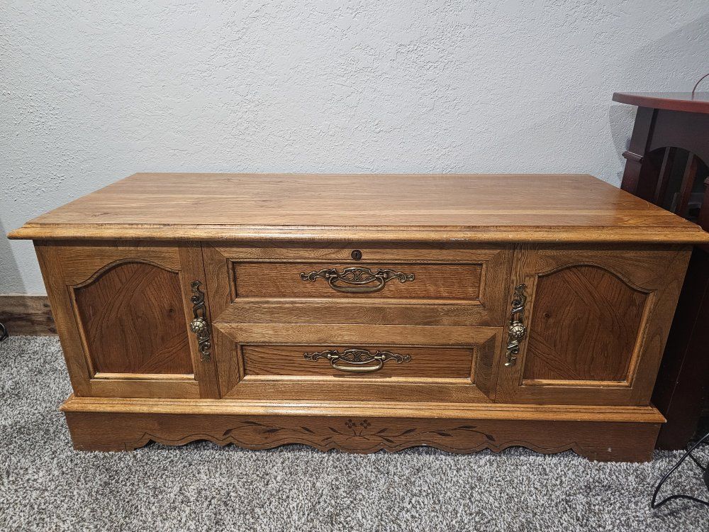 Lane Cedar Hope Chest