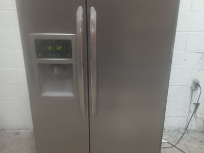 Frigidaire side by side refrigerator