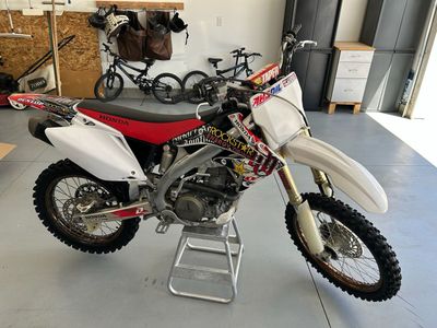 2005 Honda CRF450R - Well-Maintained, Low Use