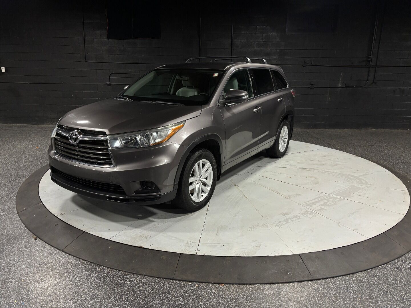 2015 TOYOTA HIGHLANDER LE