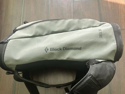 Black Diamond Creek 35L