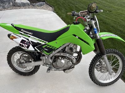 2021 Kawasaki KLX 140 only 65 hours!