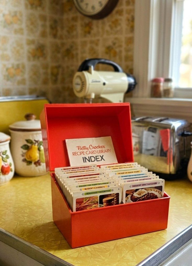 Betty Crocker Recipe Card Library In Classic Red Case - Completely Loaded & Organized! [1971]