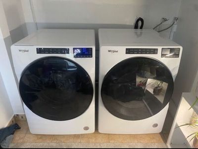 Whirlpool Stackable Washer & Dryer