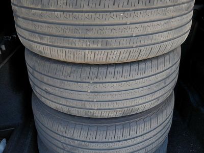 4-Pirelli 225/50R18 run flat tires
