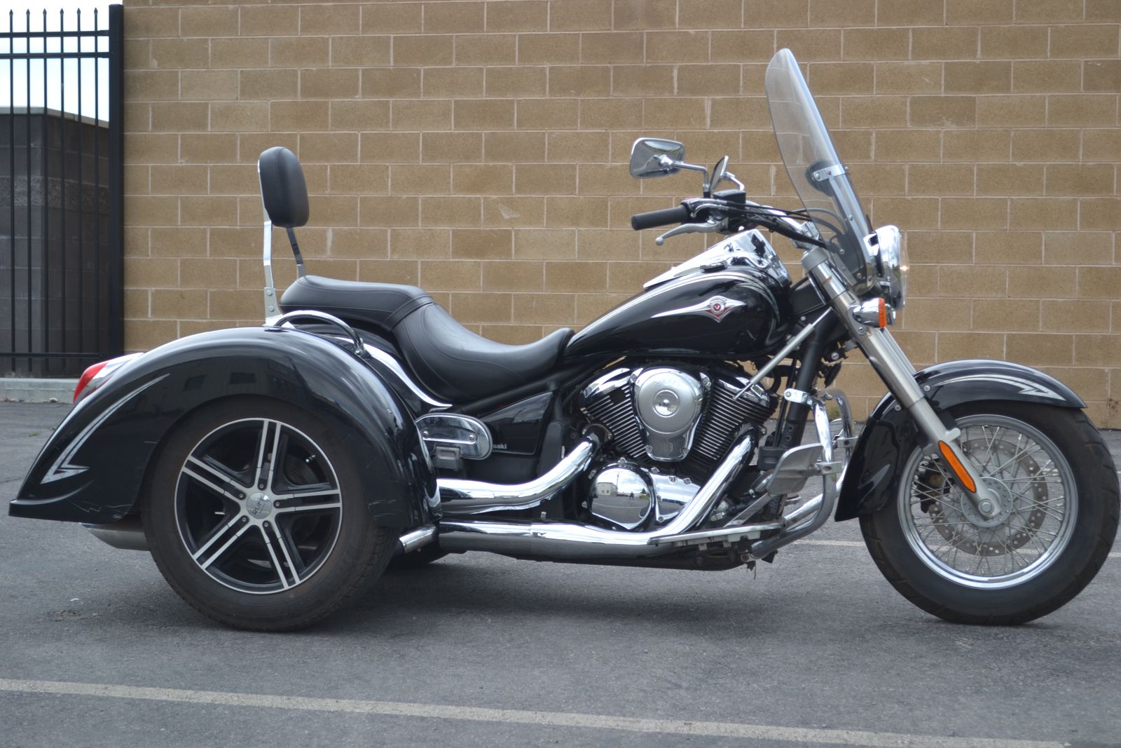 2011 Kawasaki Vulcan 900 Trike - LOW MILES - Lehman Storm