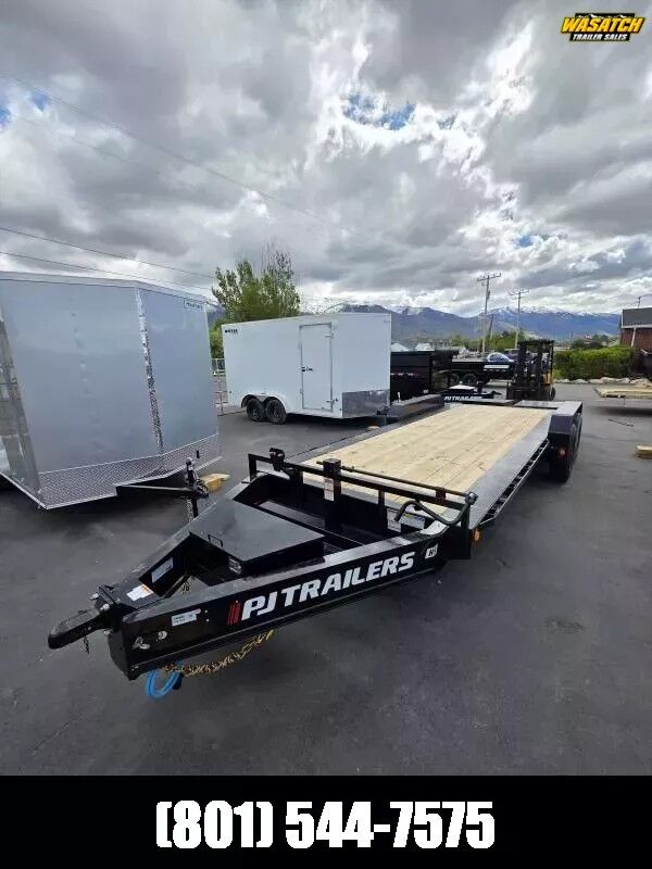 2025 PJ Trailers 22' H5 Equipment WHD Flatbed Trailer