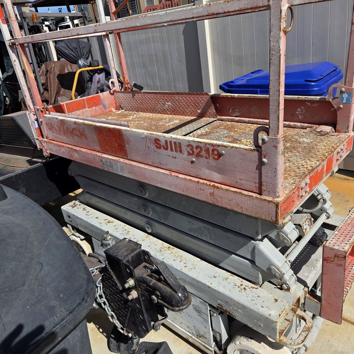 wanted used Scissor lifts