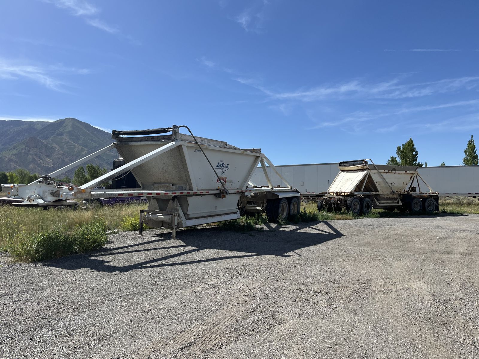 2007 Clement 2 Axle and 2005 Ranco 4 Axle Belly Dump Set