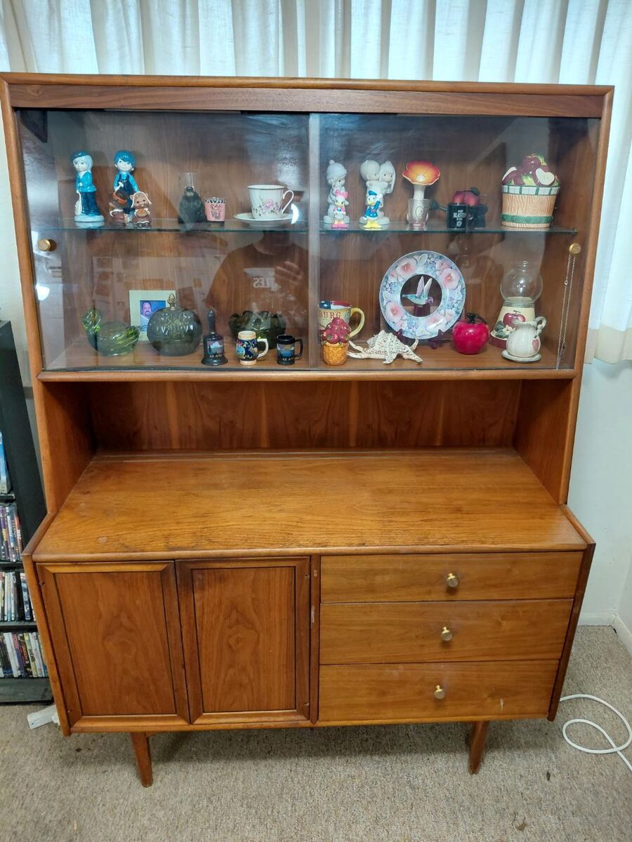Kipp Stewart Drexel Hutch Sell for $3500 to $5000 might take offer $1500 or so