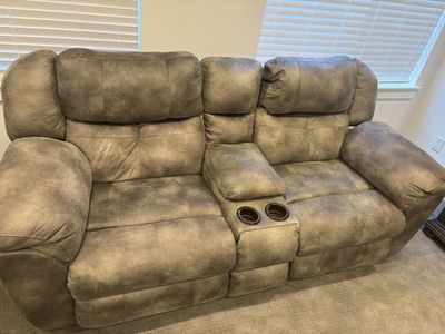 Power Reclining Loveseat with Console