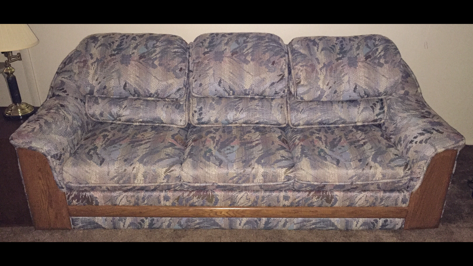Simmons Hide-A-Bed Floral Sleeper Sofa with Solid Wood Trim