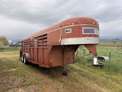 20’ Stock trailer