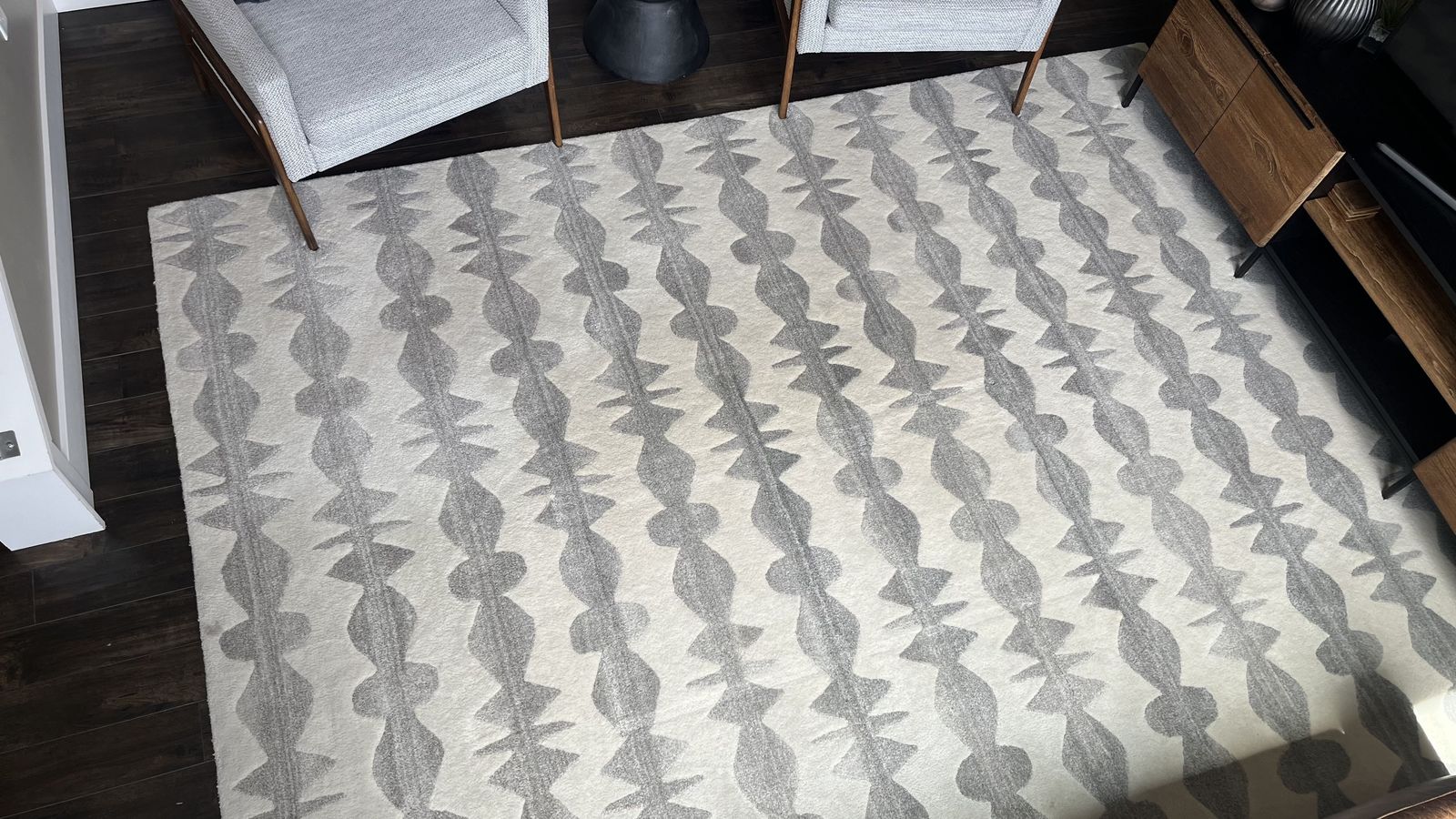 Beautiful Floor Rug (116 x 96)