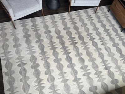 Beautiful Floor Rug (116 x 96)