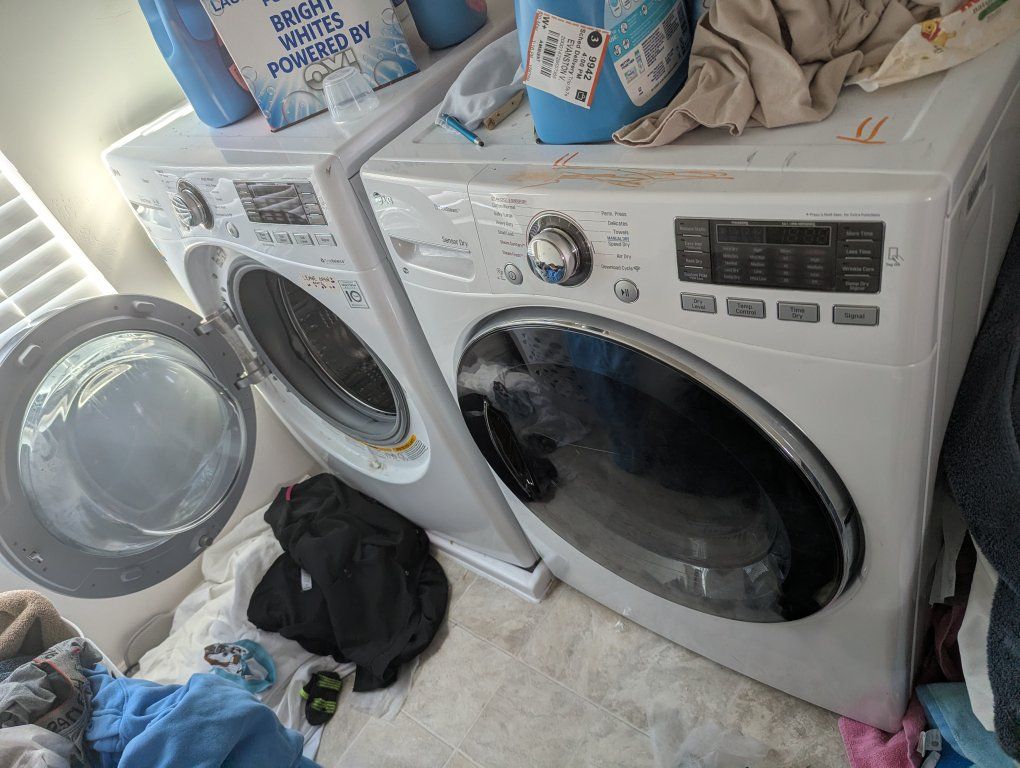 LG DLEX3570W Electric Dryer & WM3570HWA Washing Machine Set - White, Front Load