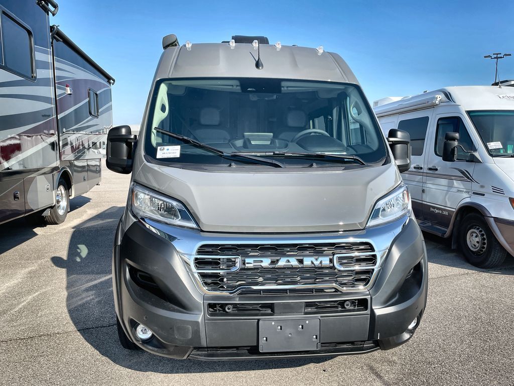 New 2026 Thor Motor Coach Rize 18M