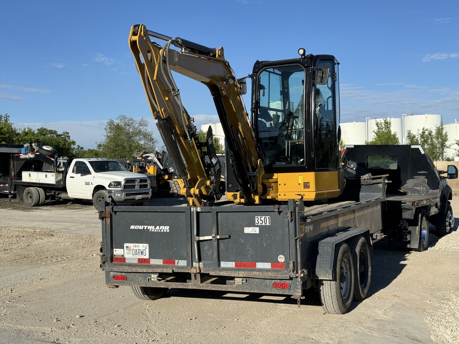 4 Ton Mini Excavator + 16 foot Dump Trailer Rental – Dirt Work, Landscaping, Trenching Combo