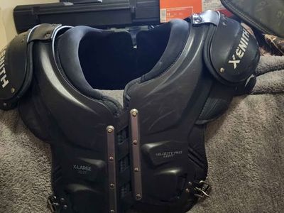 Men's Football Gear: Excellent condition (some brand new)