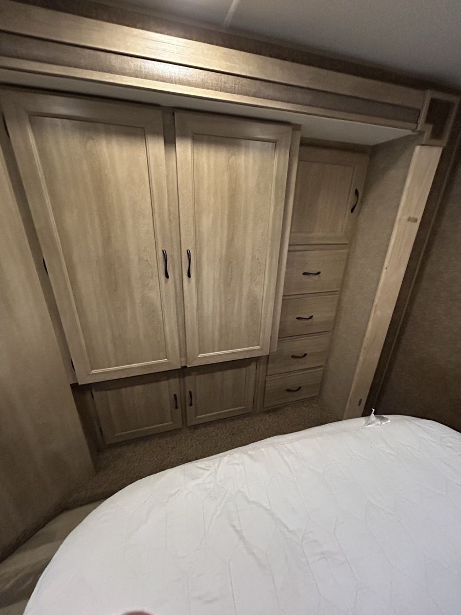 Main image 13