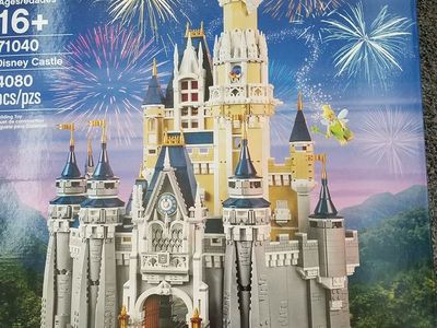New Retired Lego Disney Castle