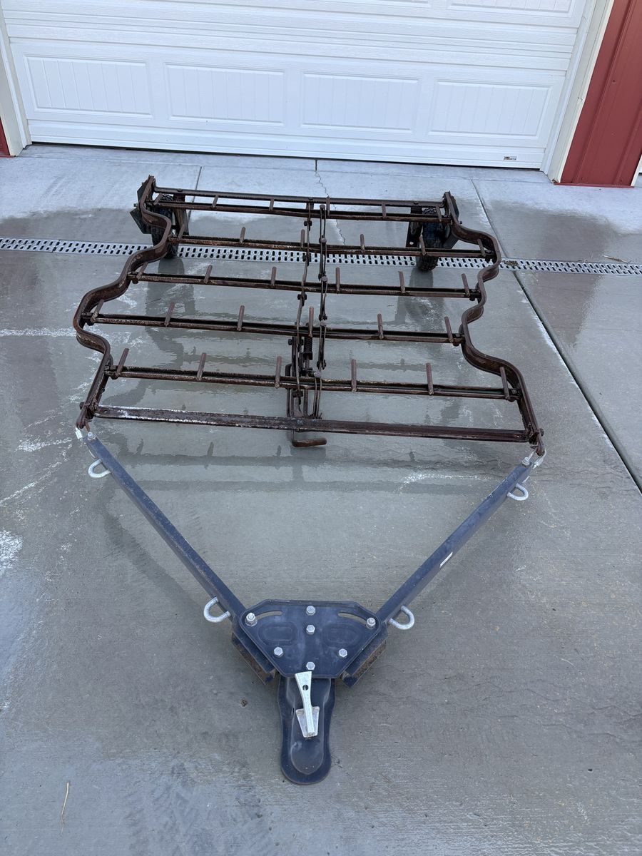 John Deere Spike tooth harrow section with hitch arena garden