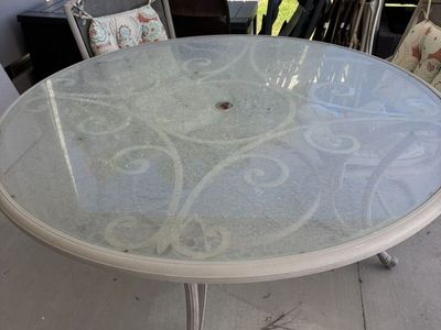 Large Round Patio Table