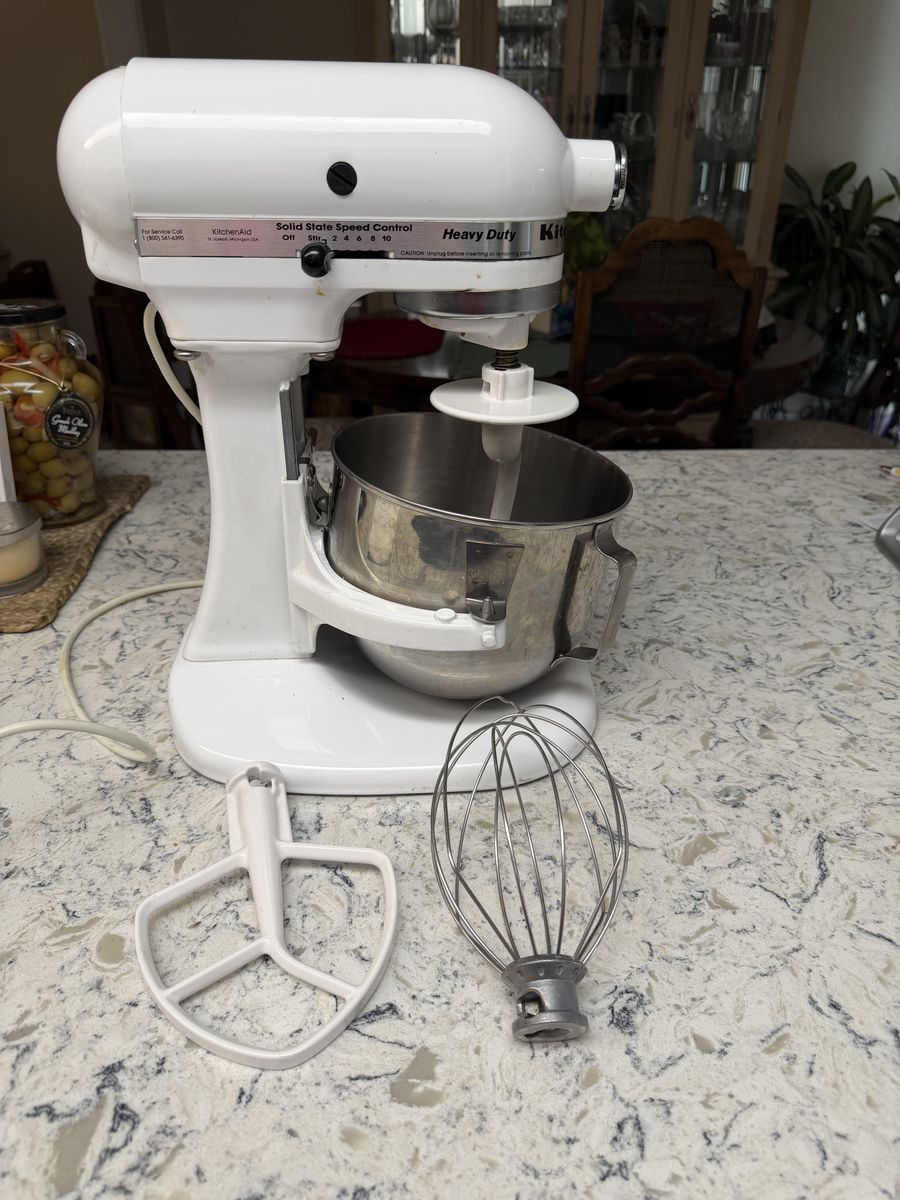 kitchen aid mixer