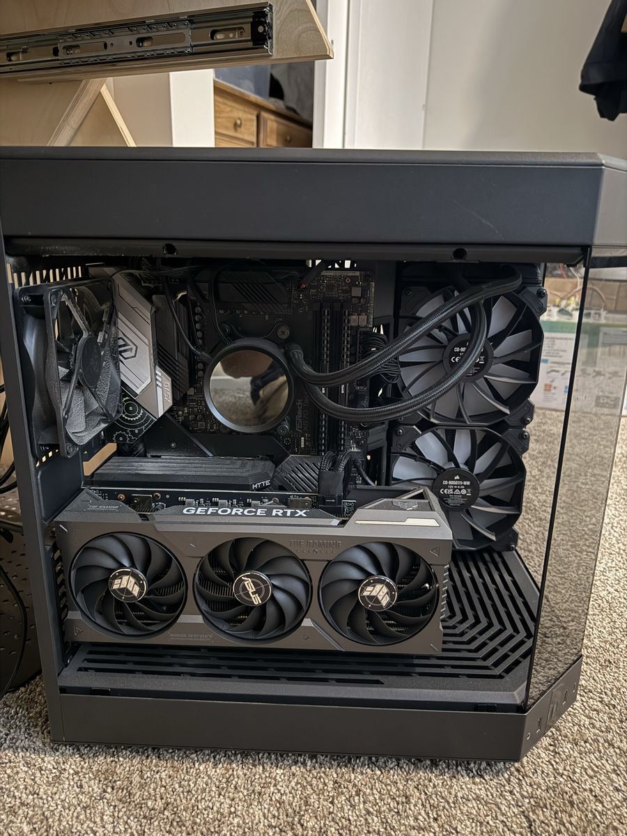 Gaming PC 3900X w 4070 Ti 32gb RAM