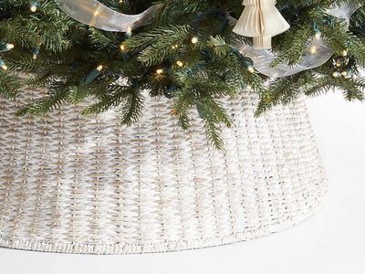 Woven Christmas Tree Collar 27"