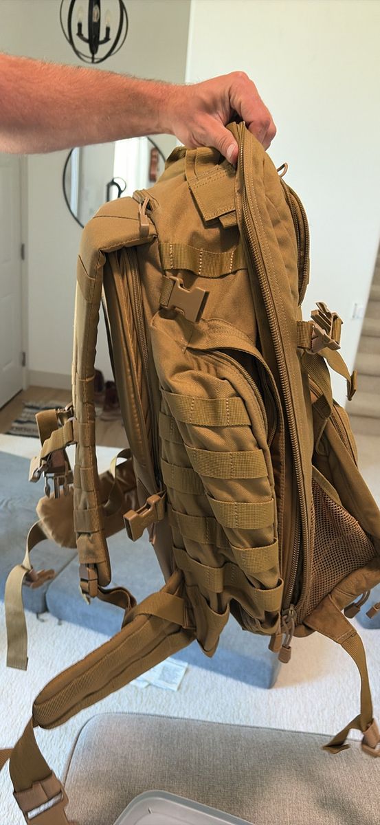 Main image 7