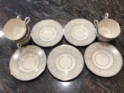 FRANCISCAN RENAISSANCE PLATINUM 9 cup and saucer sets, porcelain, excellent condition, beautiful craftsmanship vintage retro
