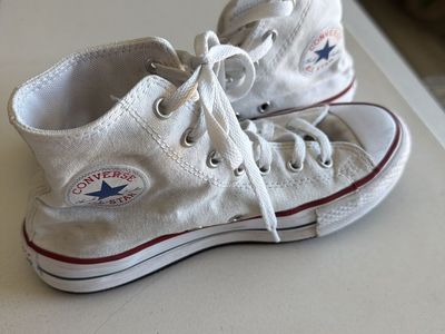 Converse All Star White Youth Shoes Size 3.5