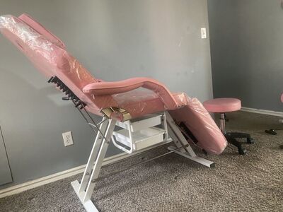 Lash chair/ massage table / tattoo table