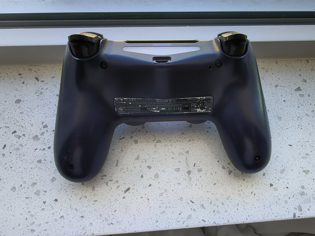 Main image 2
