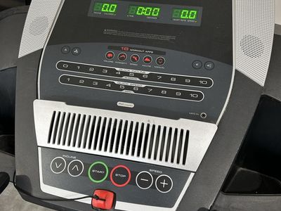 Pro-Form Performance 400 treadmill