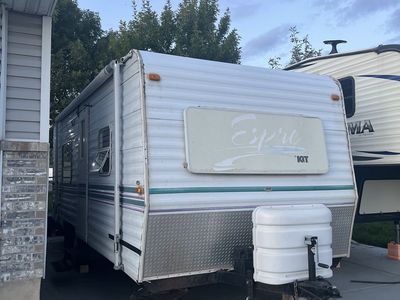 Kit 23 ft Espre Bumper Pull Trailer