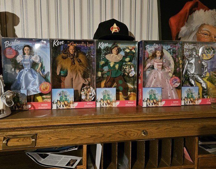 Wizard of Oz Barbies Set of 5 New