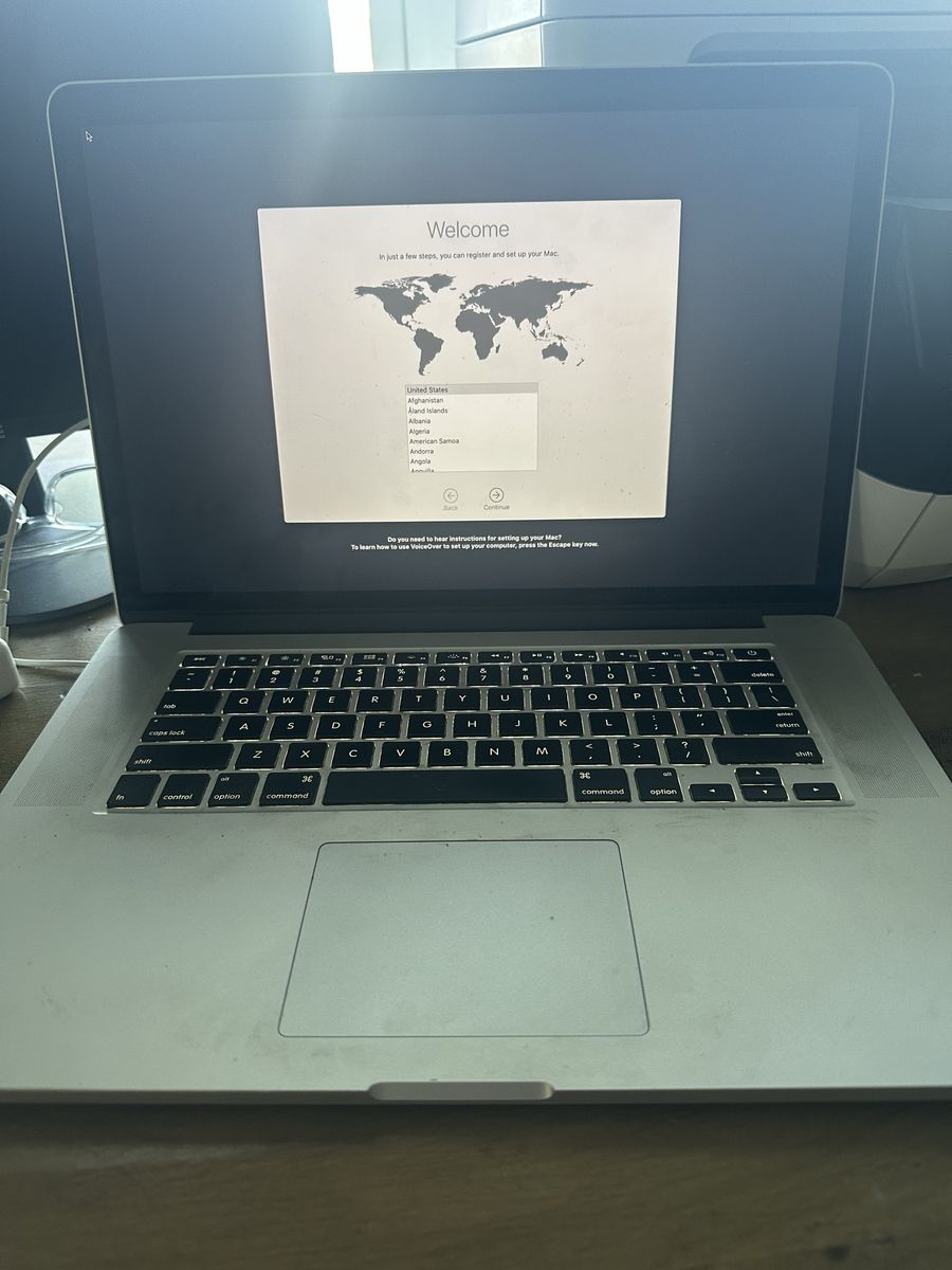 MacBook Pro 2012 – $150