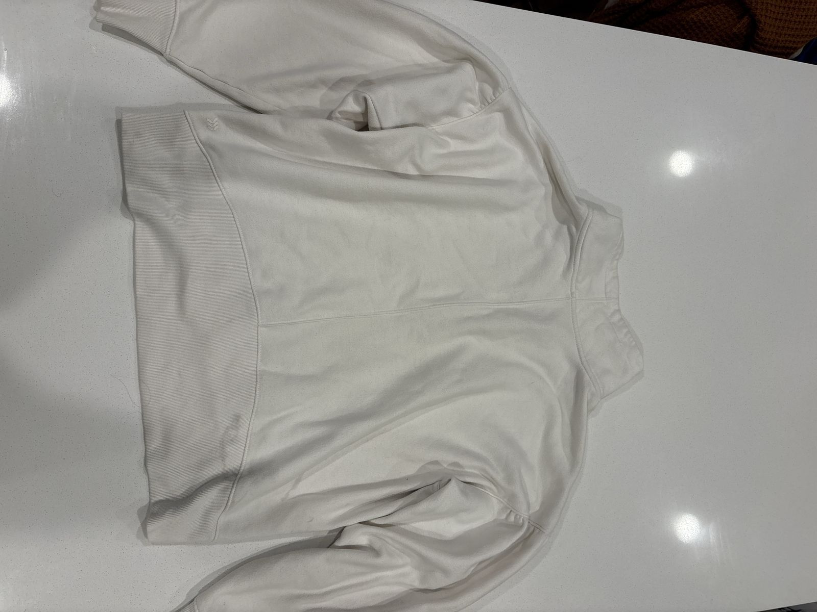 Main image 2