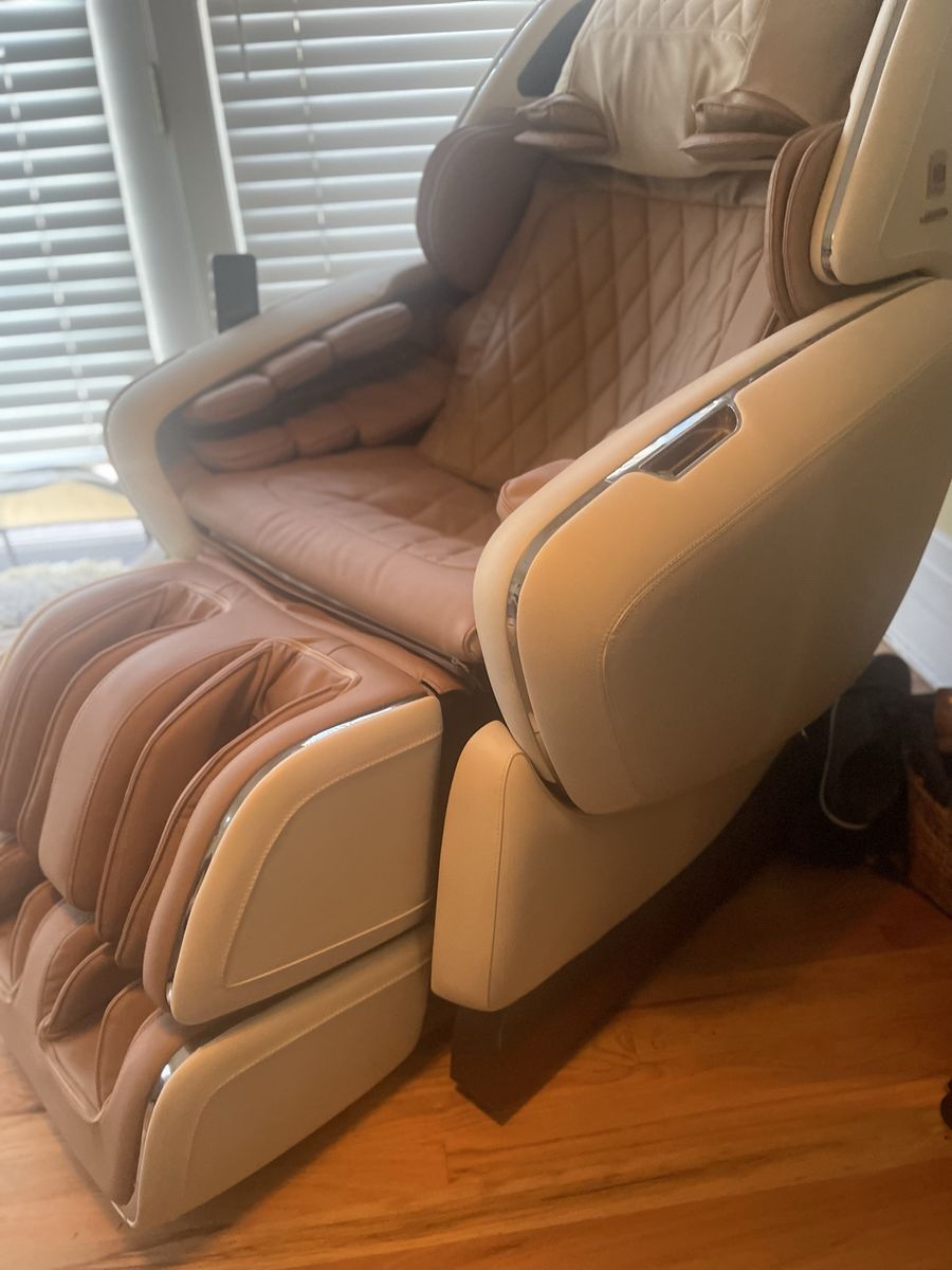 OHCO Massage Chair need to sell