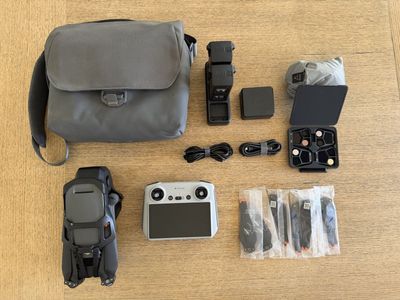 DJI Mavic 3 Pro Kit – Barely Used – Triple Camera Hasselblad
