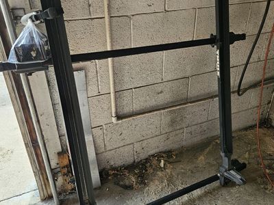 Thule Rail Rider/ bars/ bike racks