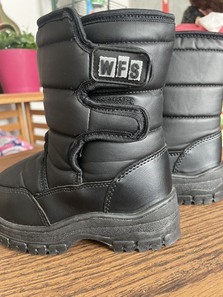 WFS Snow Boots Kids 10