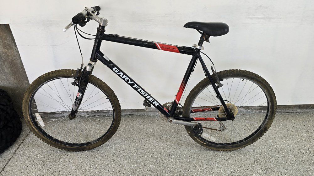 Gary Fisher Tassajara Mountain Bike - Black/Red - Used - Front Suspension
