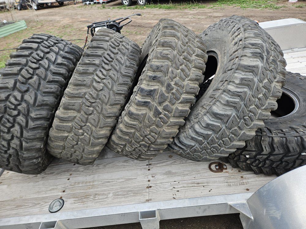 5 Mickey Thomson Baja Boss 40x13.50/17