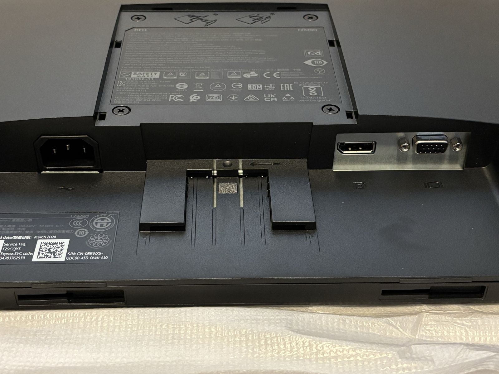 Main image 10