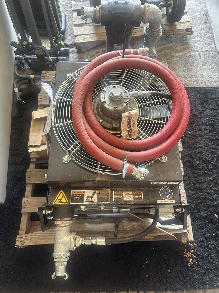 Main image 6